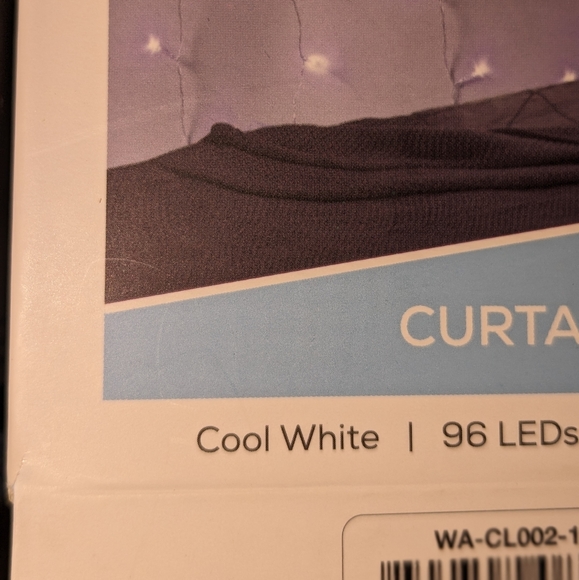 LED Curtain String COOL White Light  - Picture 10 of 16